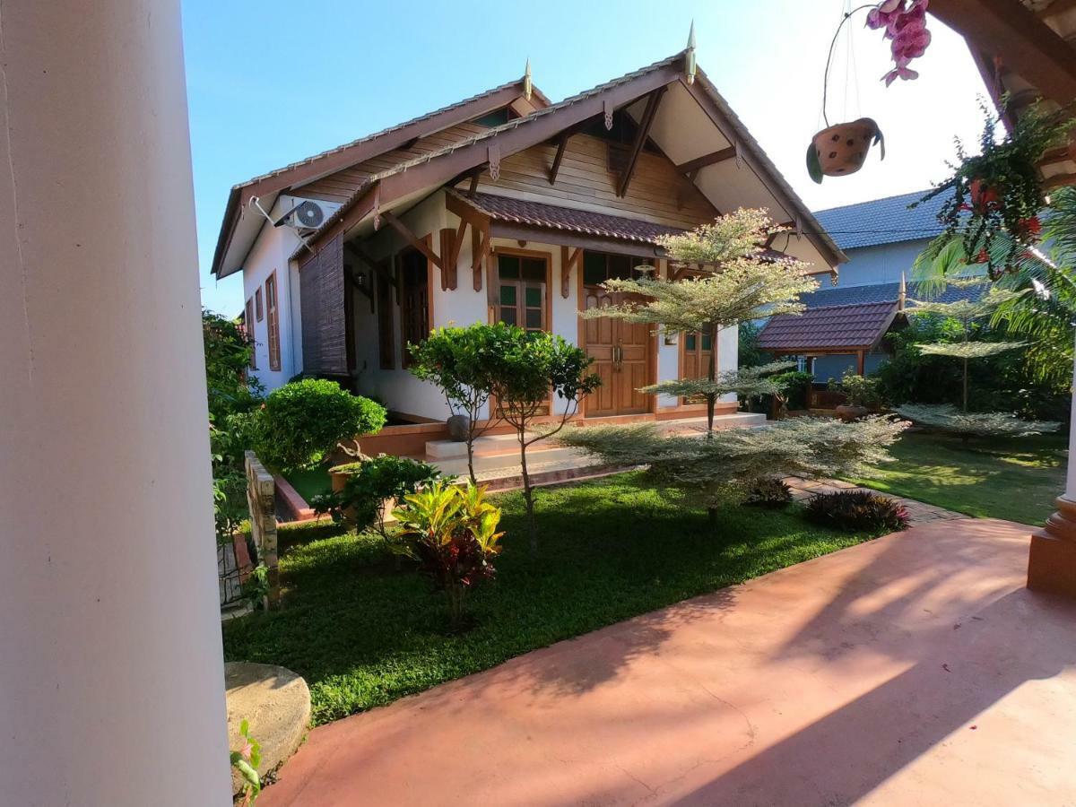 Anjung Nor Muslim Homestay Dungun Eksteriør bilde